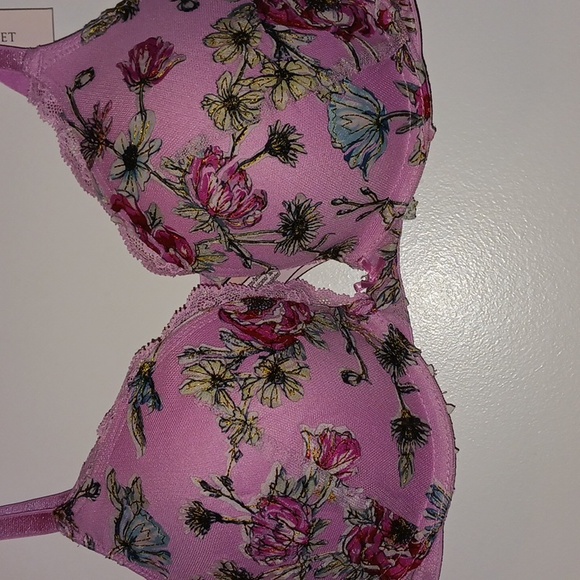 NWT Victoria's Secret - Floral Bra - Picture 13 of 13